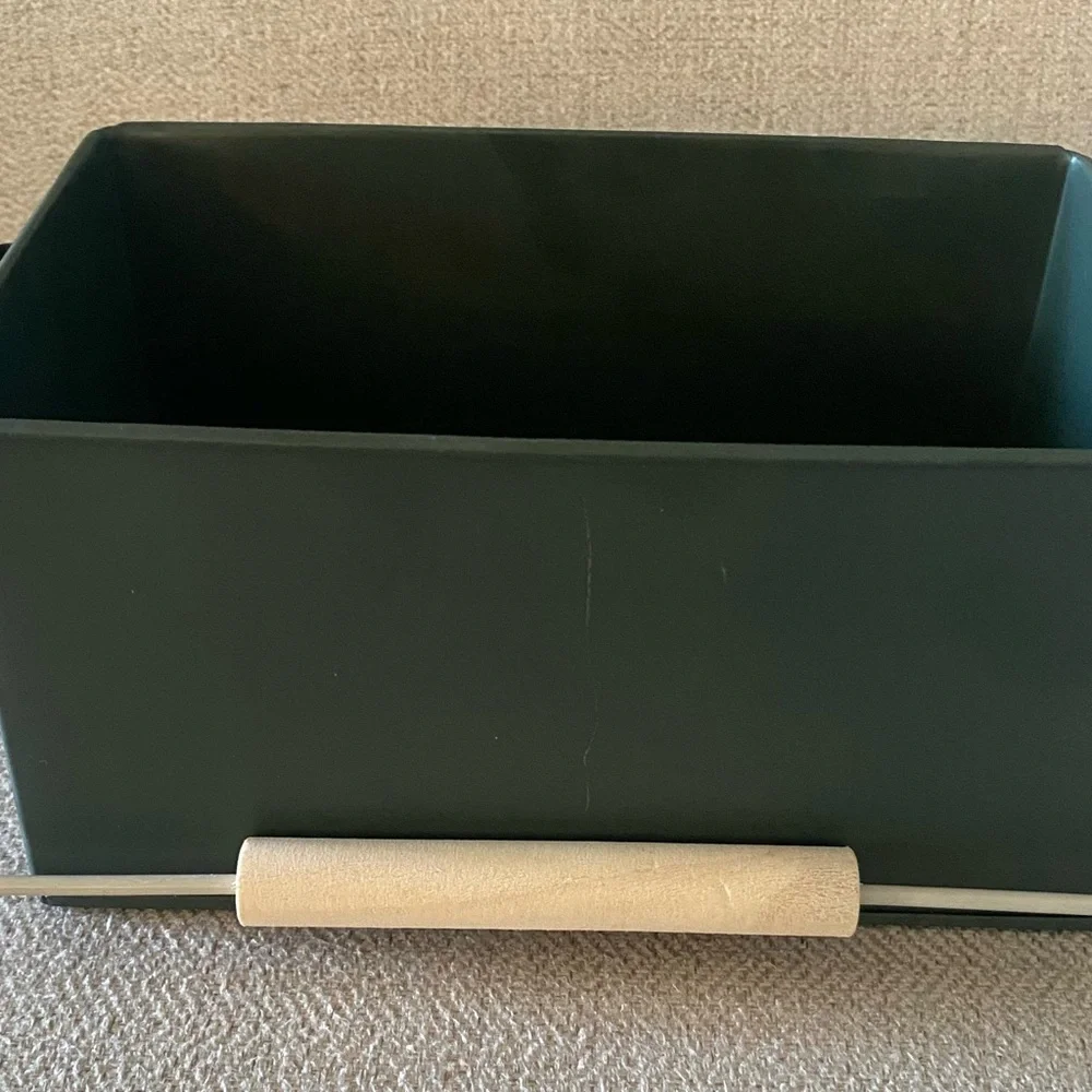 Metal Tailgate Caddy